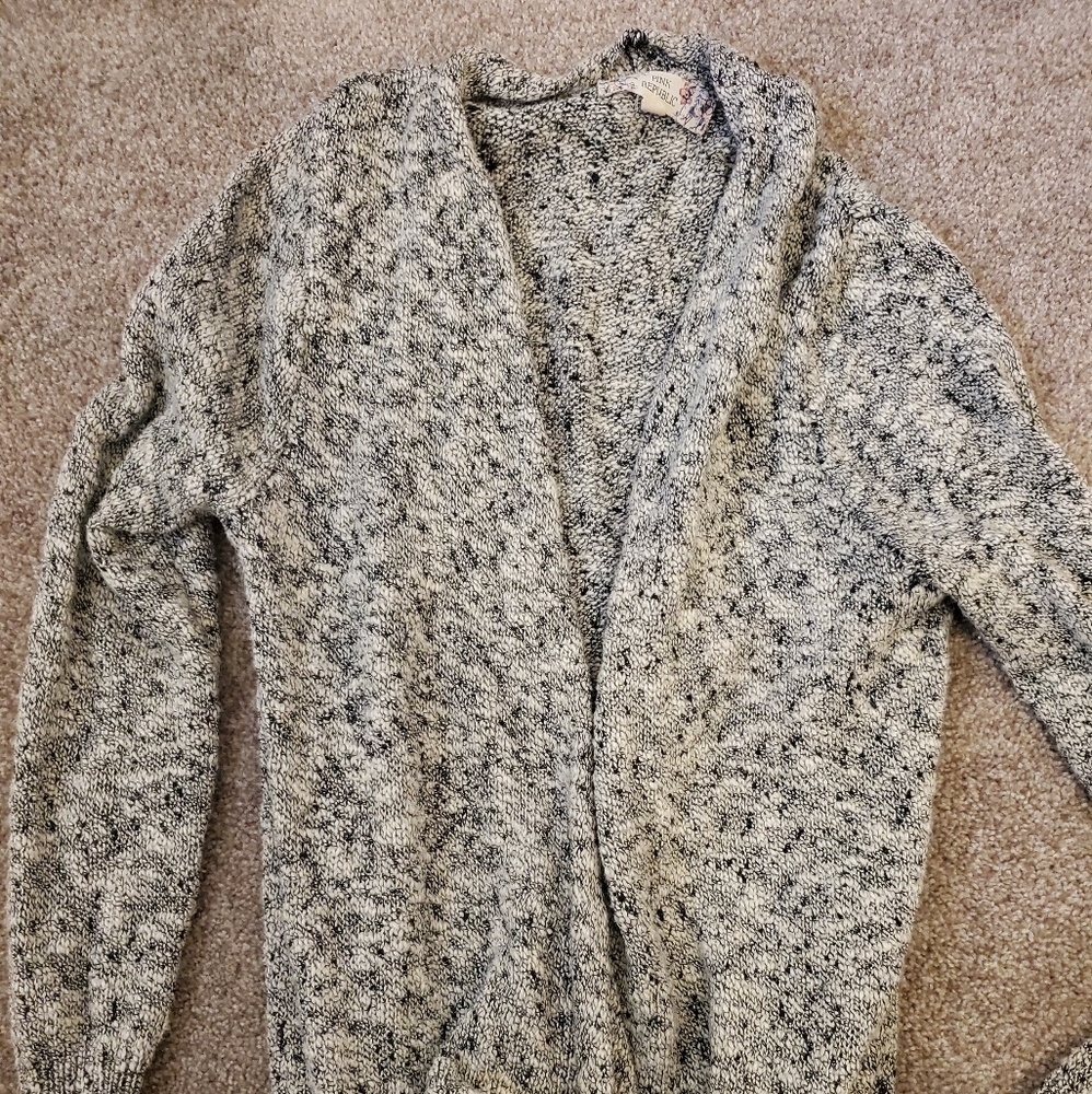 Knit long sleeve